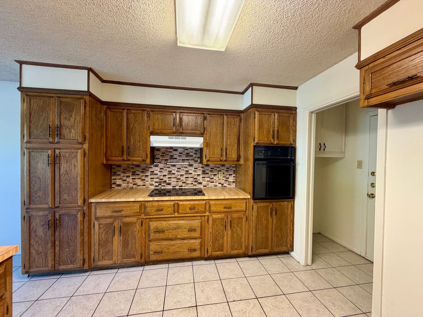 Hewitt House: 308 Cedarwood
