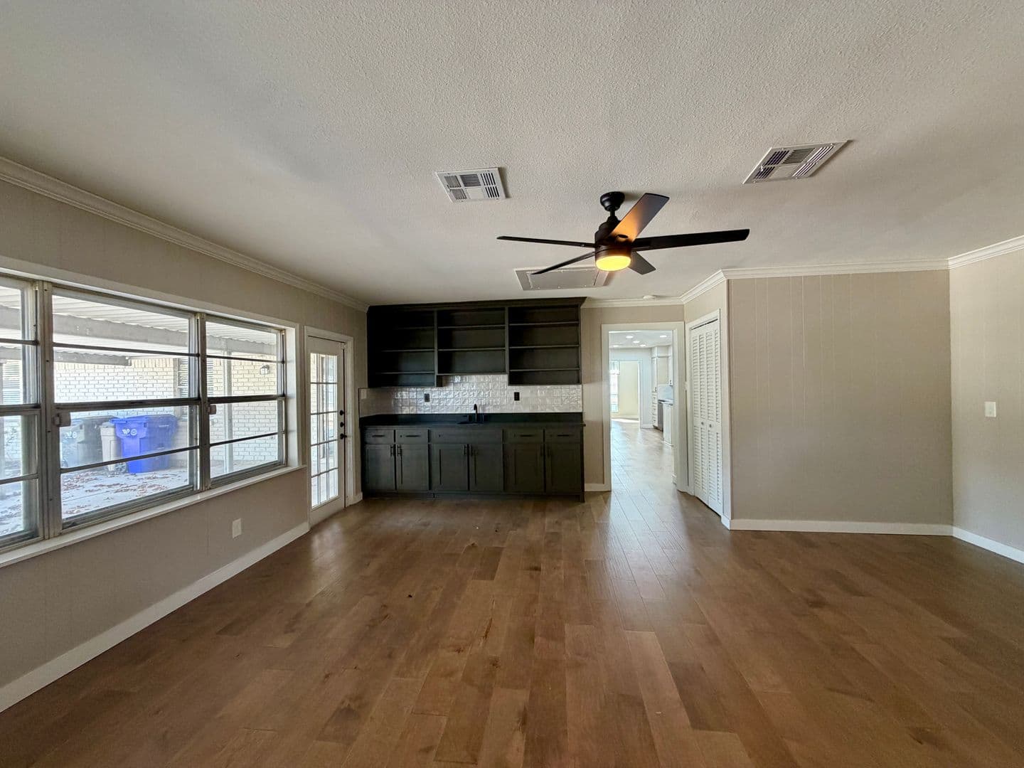 Waco House: 3401 Oakridge Lane
