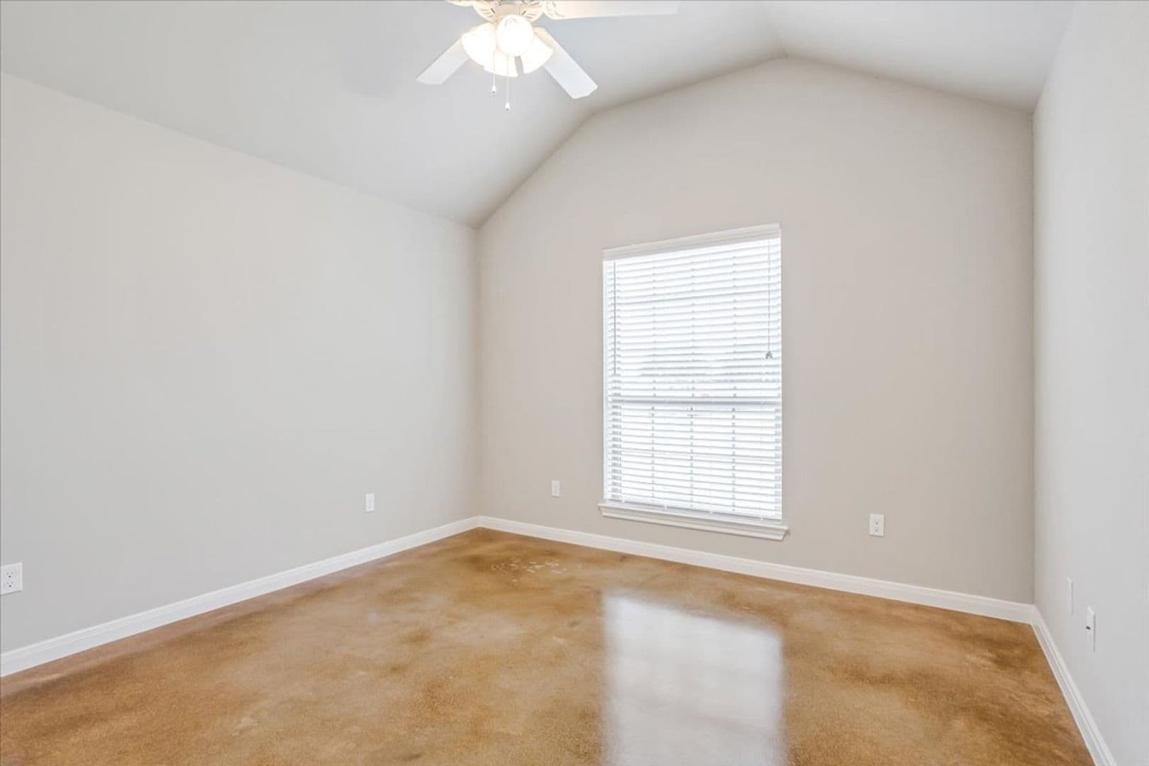 Hewitt House: 614 Hilltop Drive