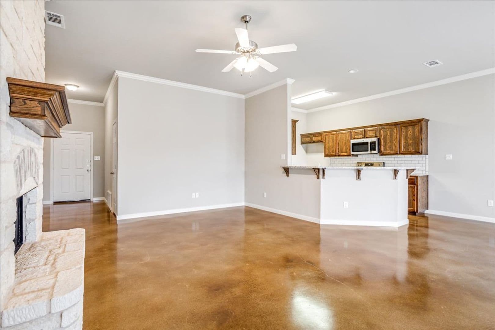Hewitt House: 614 Hilltop Drive
