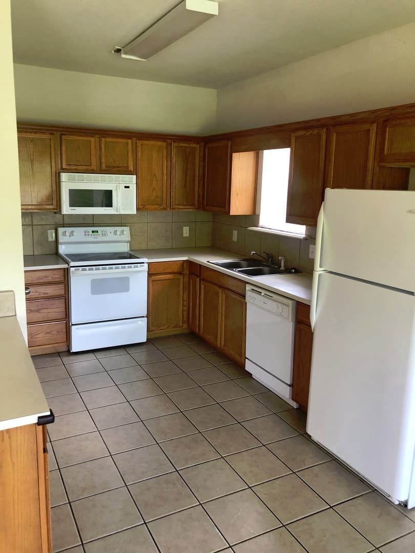 Robinson House: 728 Paso Fino Street