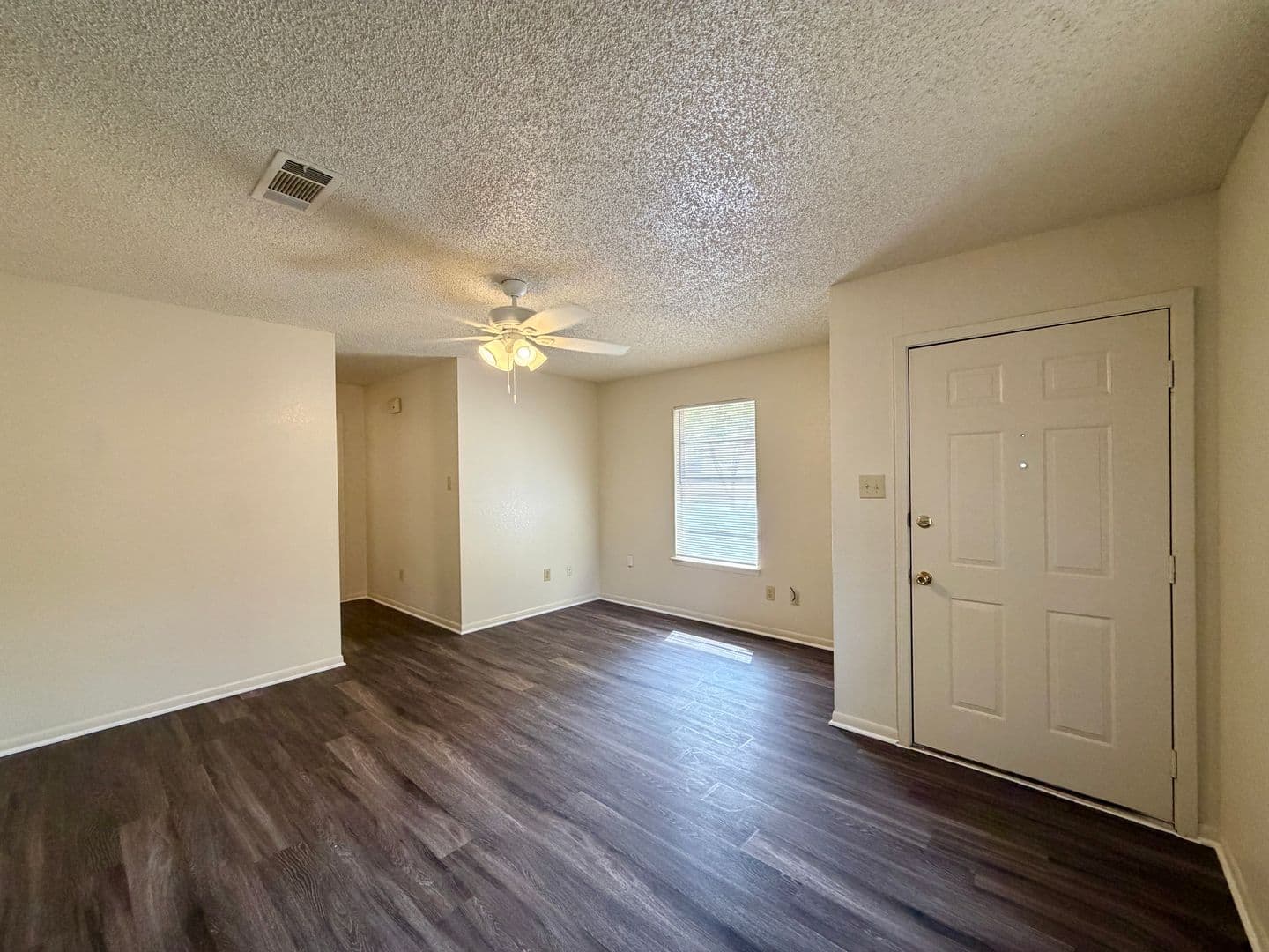 Waco House: 3024 Lasker