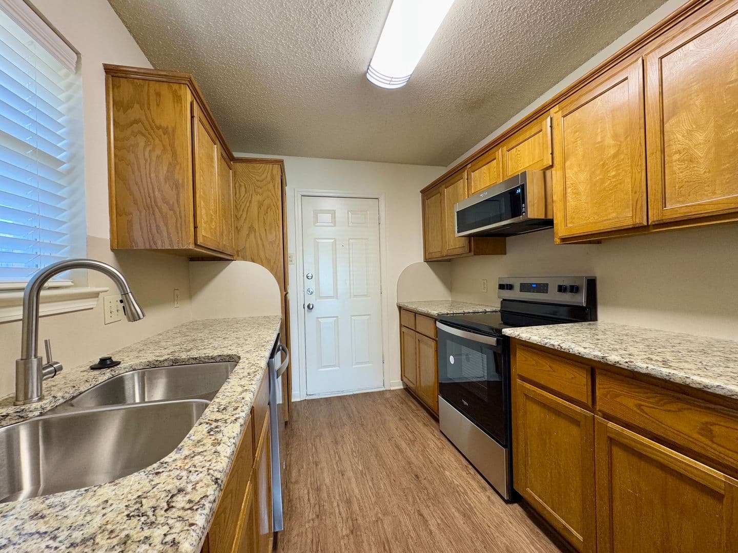 Waco House: 9407 Panther Way