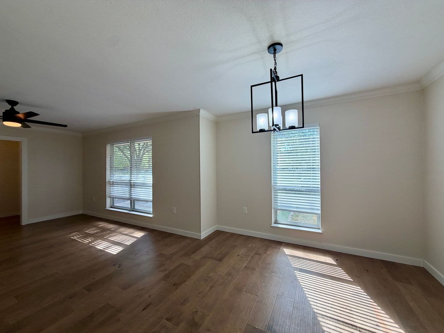 Waco House: 3401 Oakridge Lane