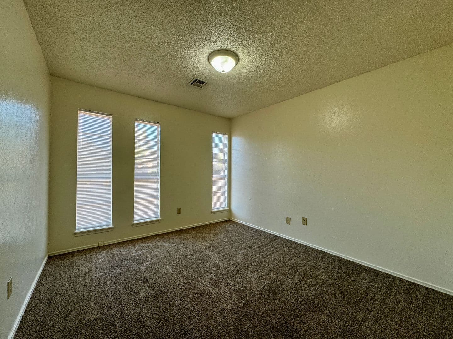 Waco House: 6716 Wiethorn