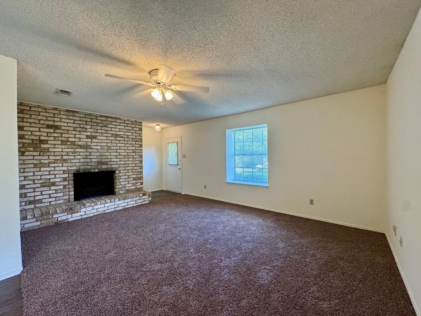 Waco House: 5700 Wilshire