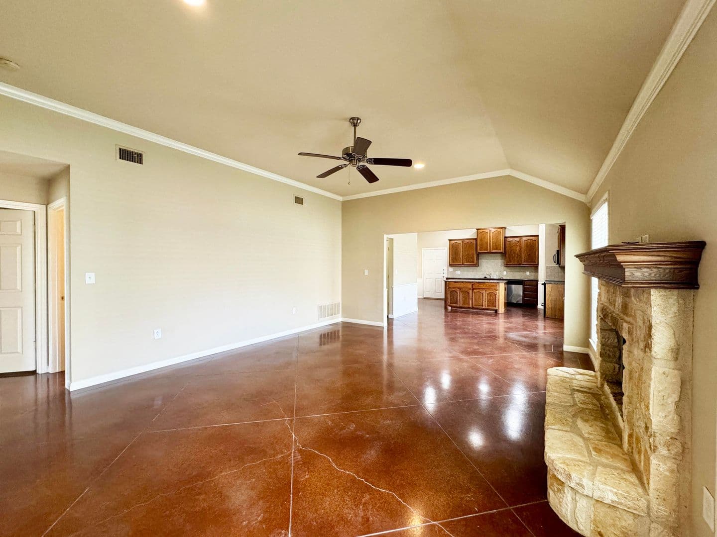 Waco House: 9804 B Salem Way