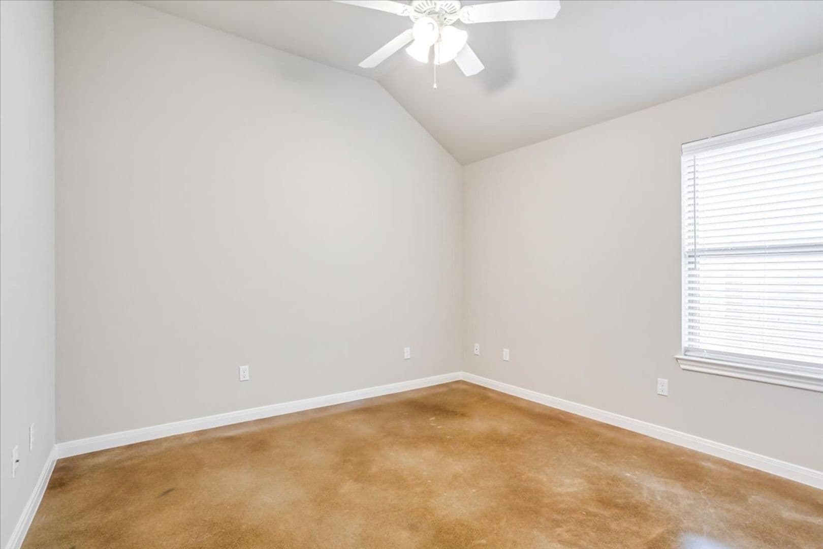 Hewitt House: 614 Hilltop Drive