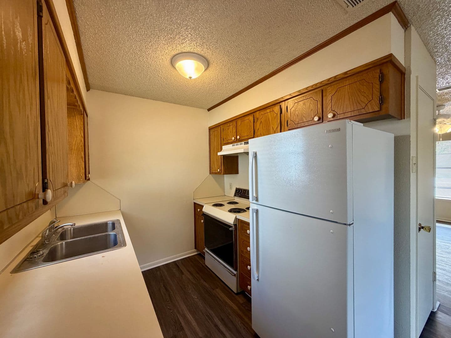 Waco House: 3024 Lasker
