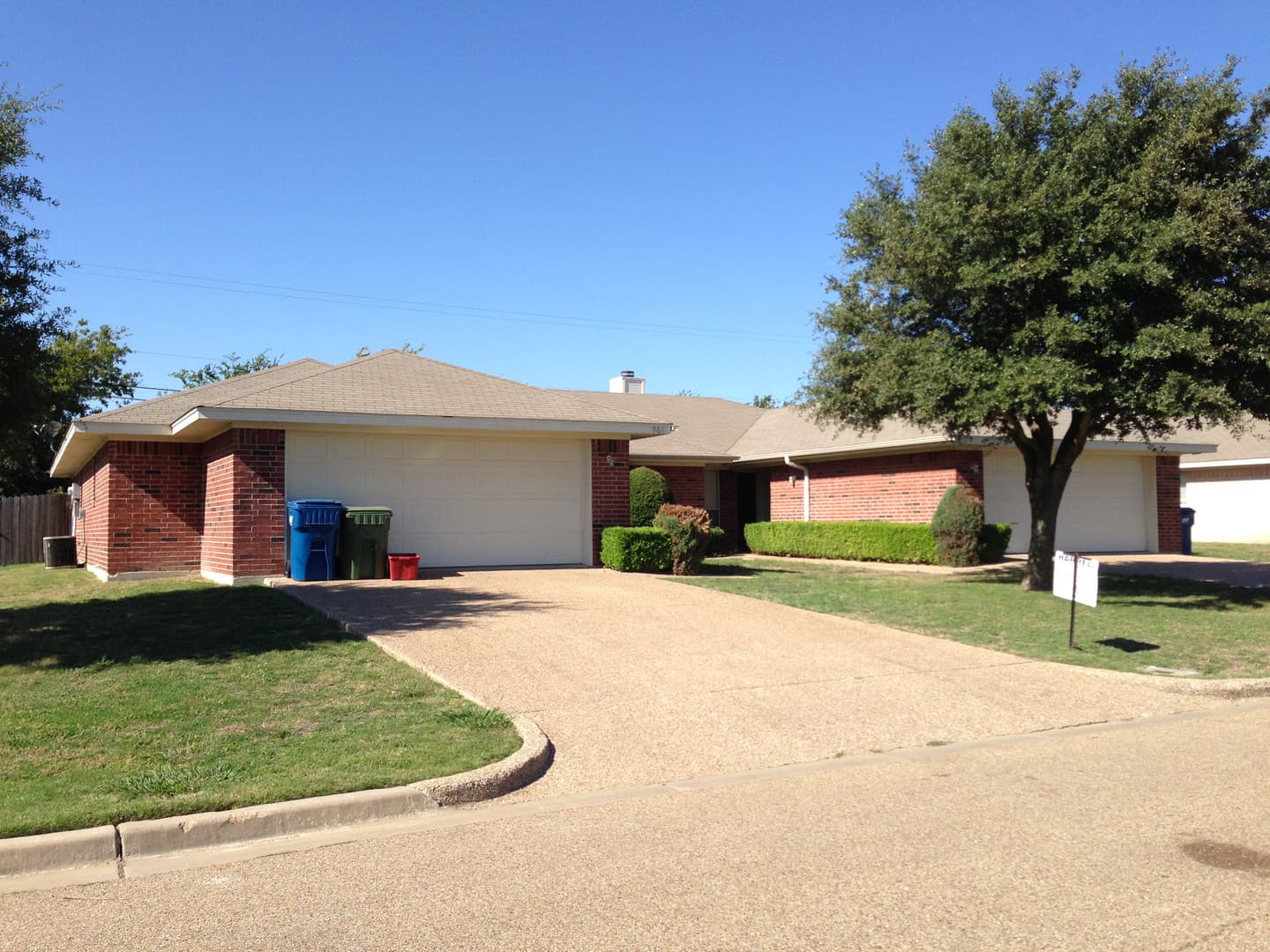 Hewitt House: 1008 Parkview Circle