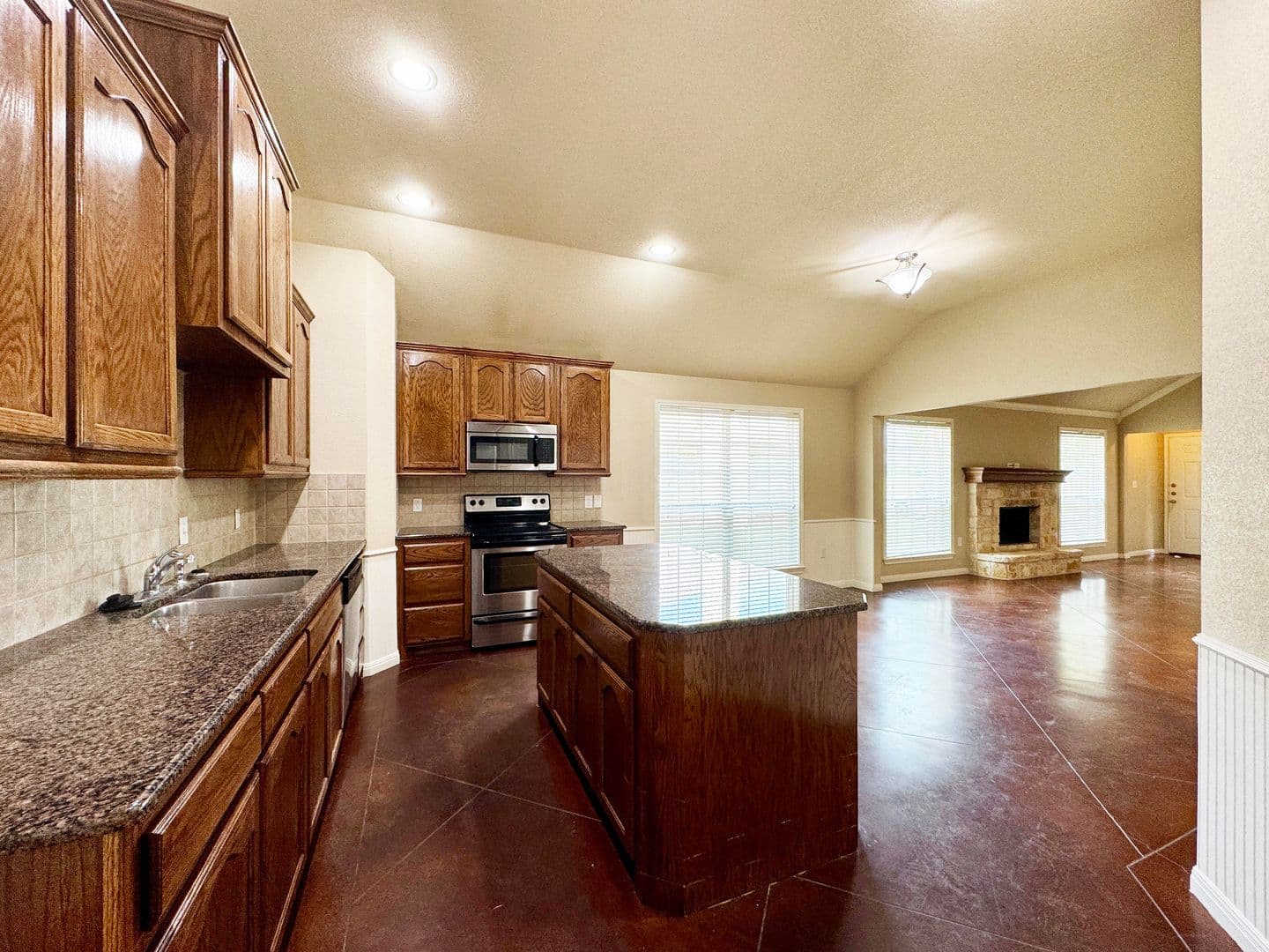 Waco House: 9804 B Salem Way