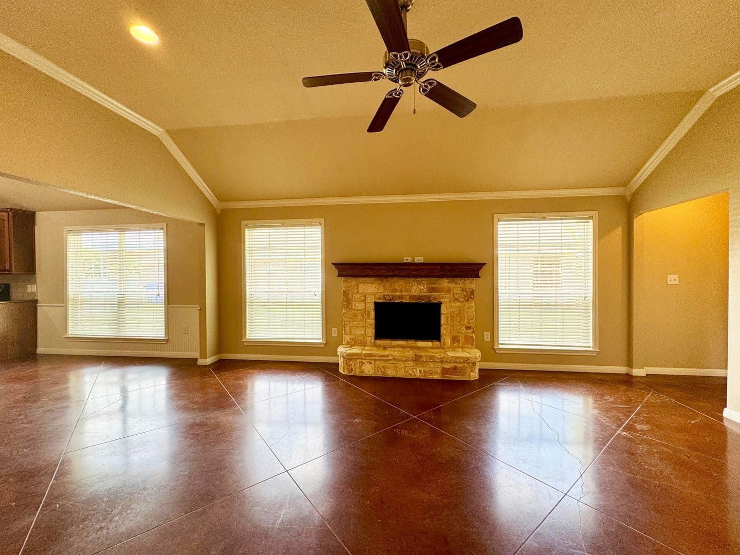 Waco House: 9804 B Salem Way