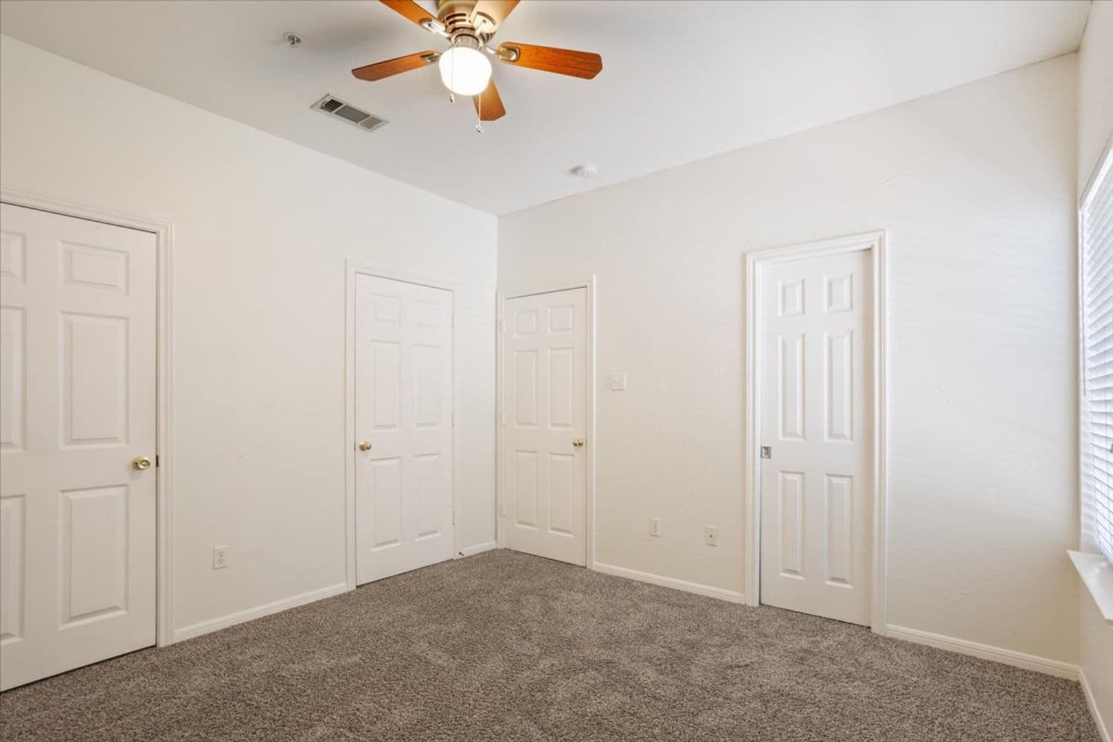 Waco House: 2021 S. 8th Street