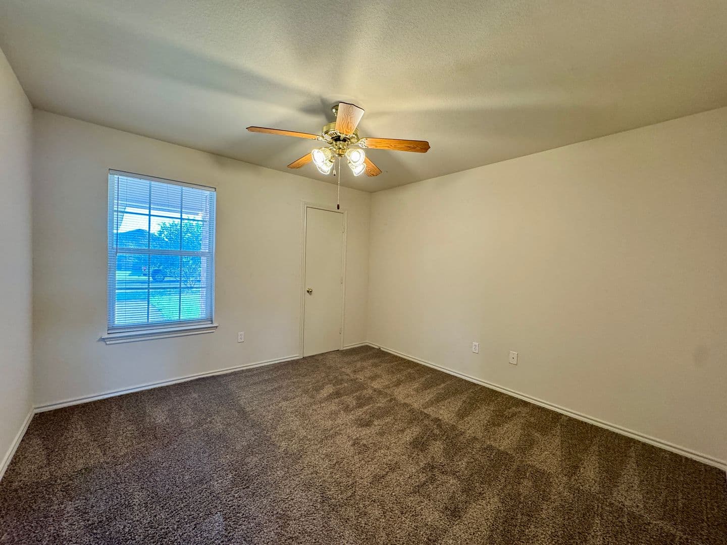 Waco House: 10201 A Iris Lane