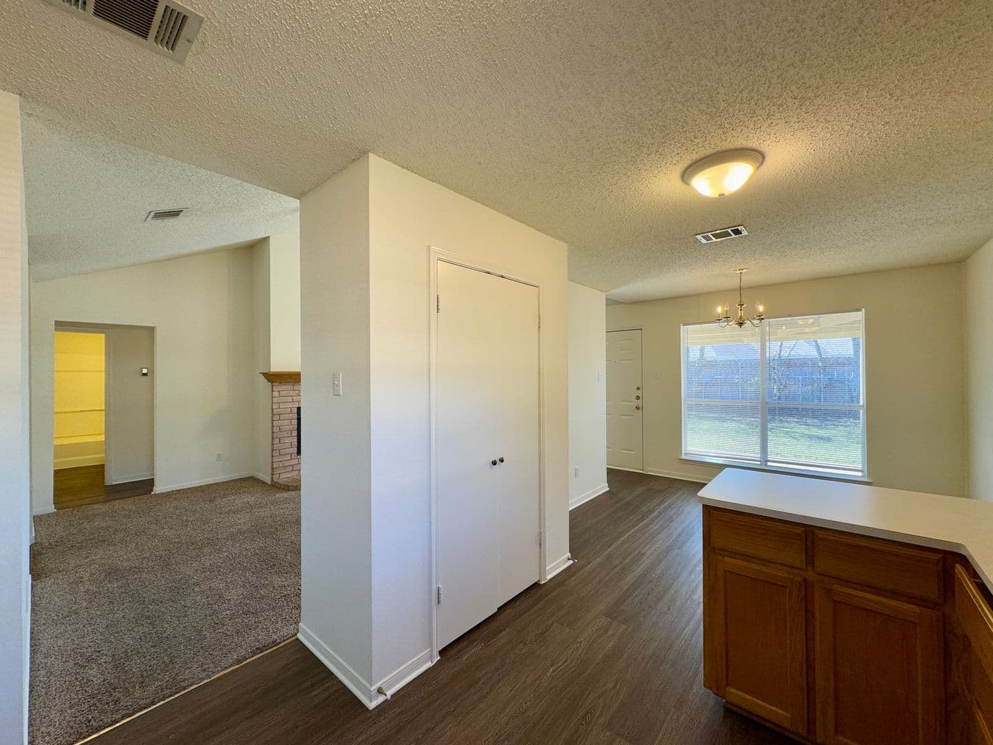 Hewitt House: 1008 Parkview Circle
