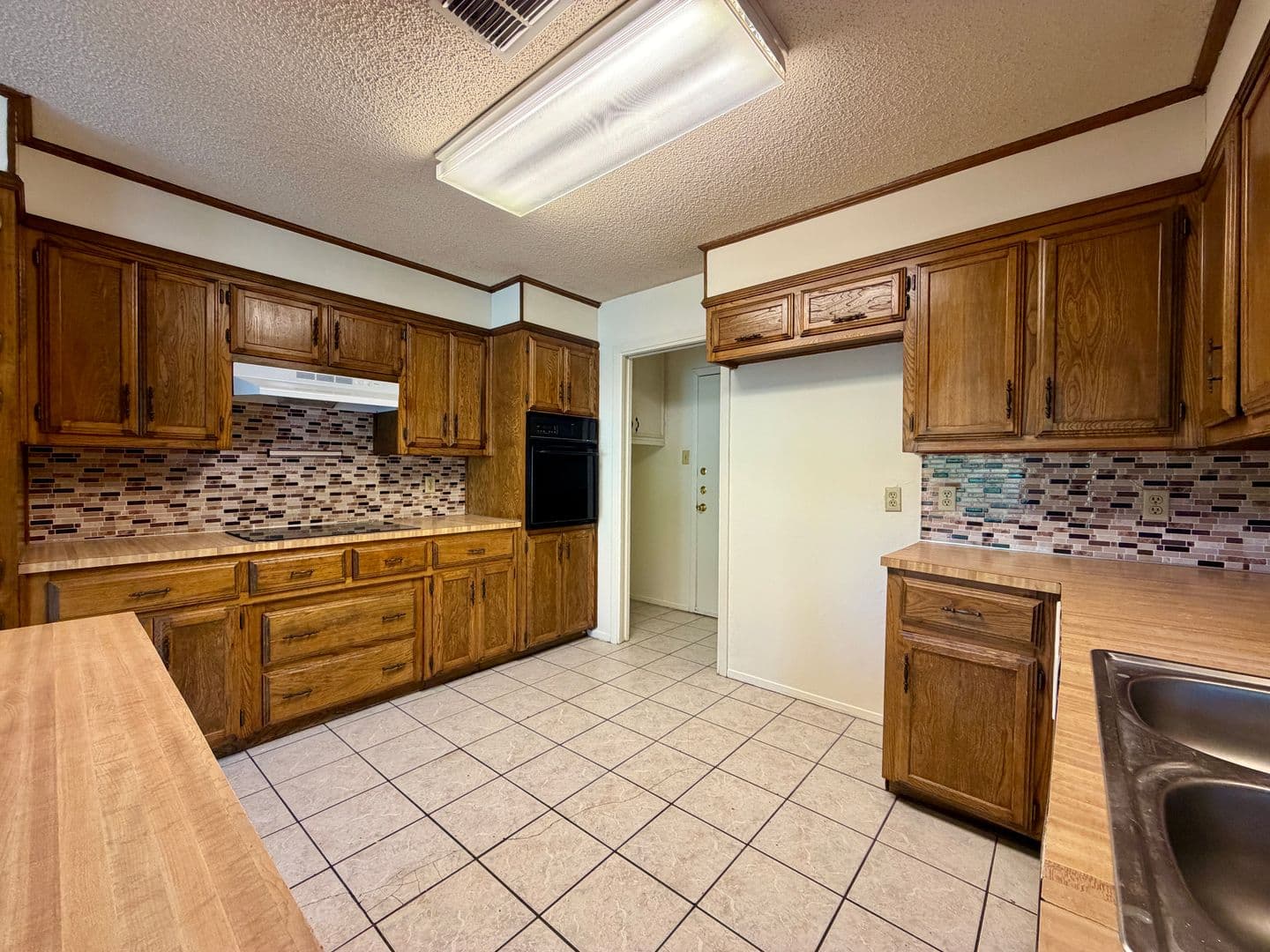 Hewitt House: 308 Cedarwood