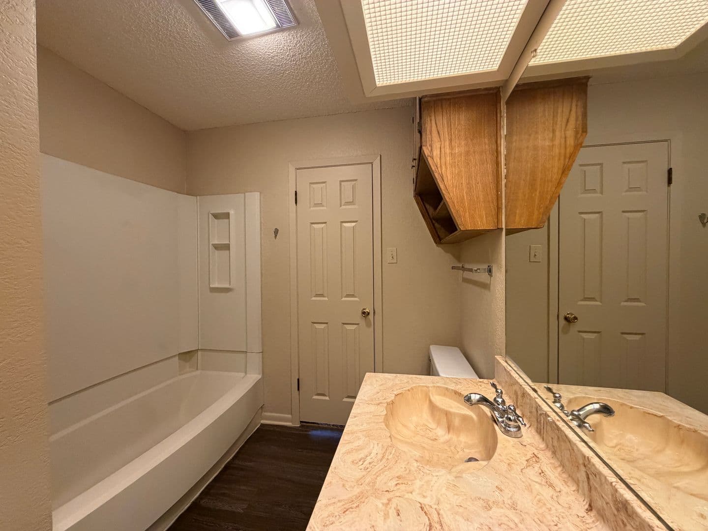 Waco House: 1403 Chapel Creek