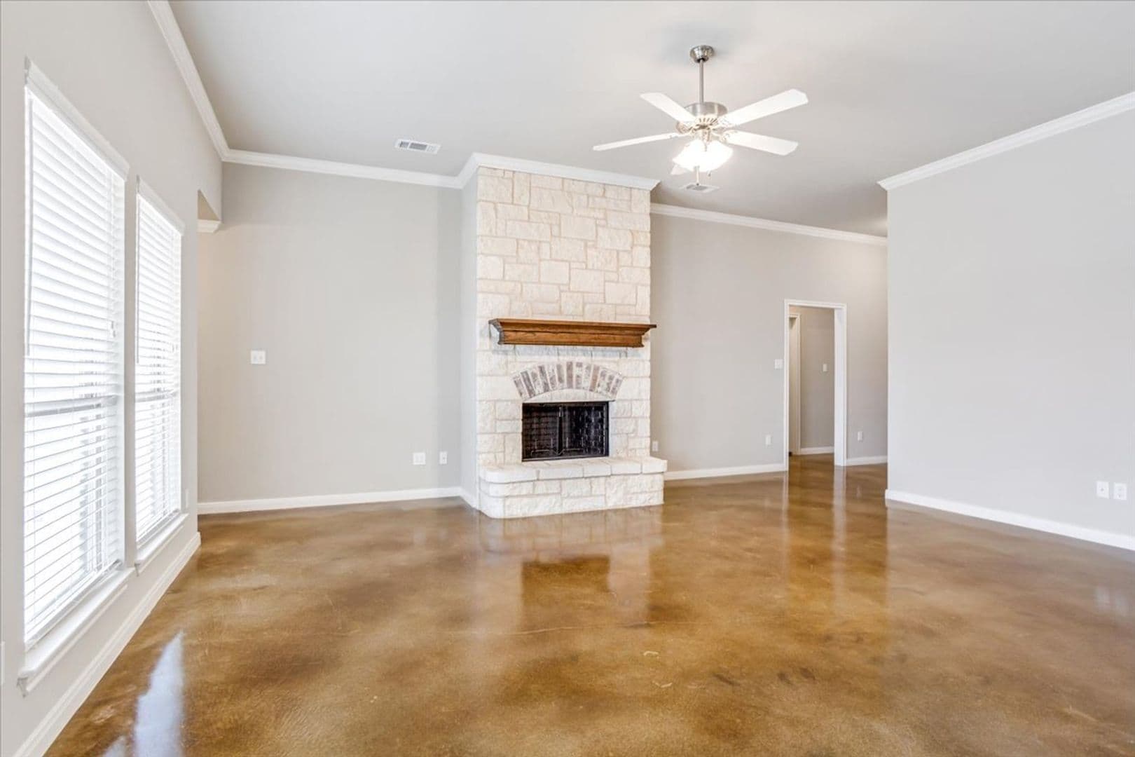 Hewitt House: 614 Hilltop Drive