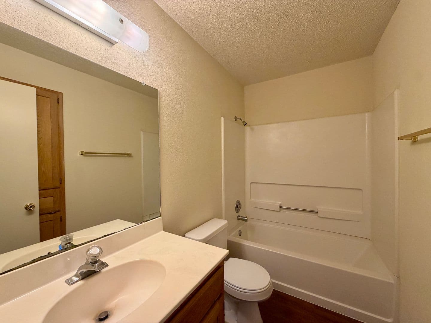 Waco House: 9107 Royal Lane