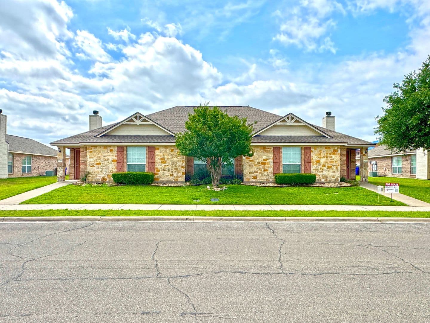 Waco House: 9804 B Salem Way
