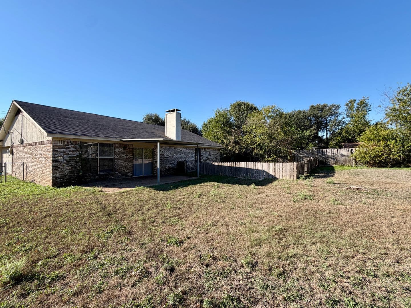 Hewitt House: 308 Cedarwood