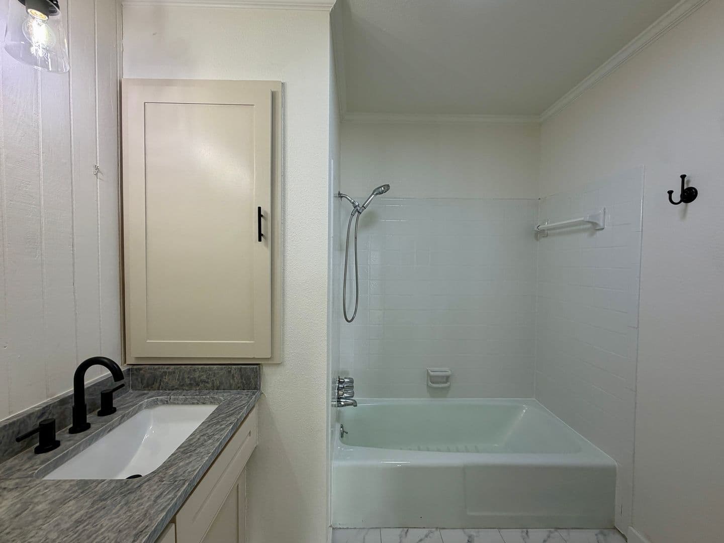 Waco House: 3401 Oakridge Lane