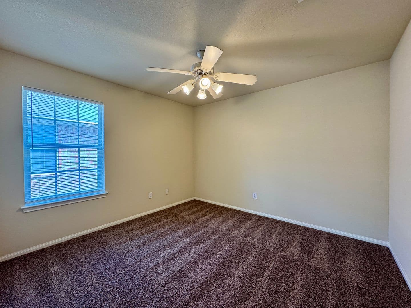 Waco House: 408 B Chapel Trail Circle