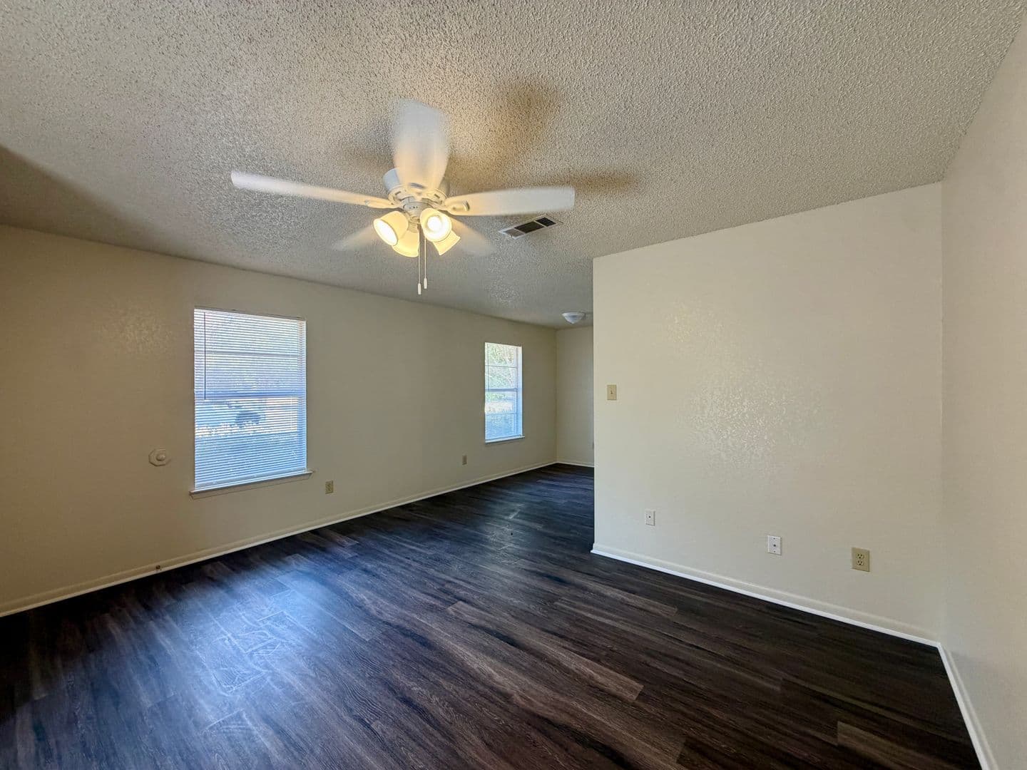 Waco House: 3024 Lasker