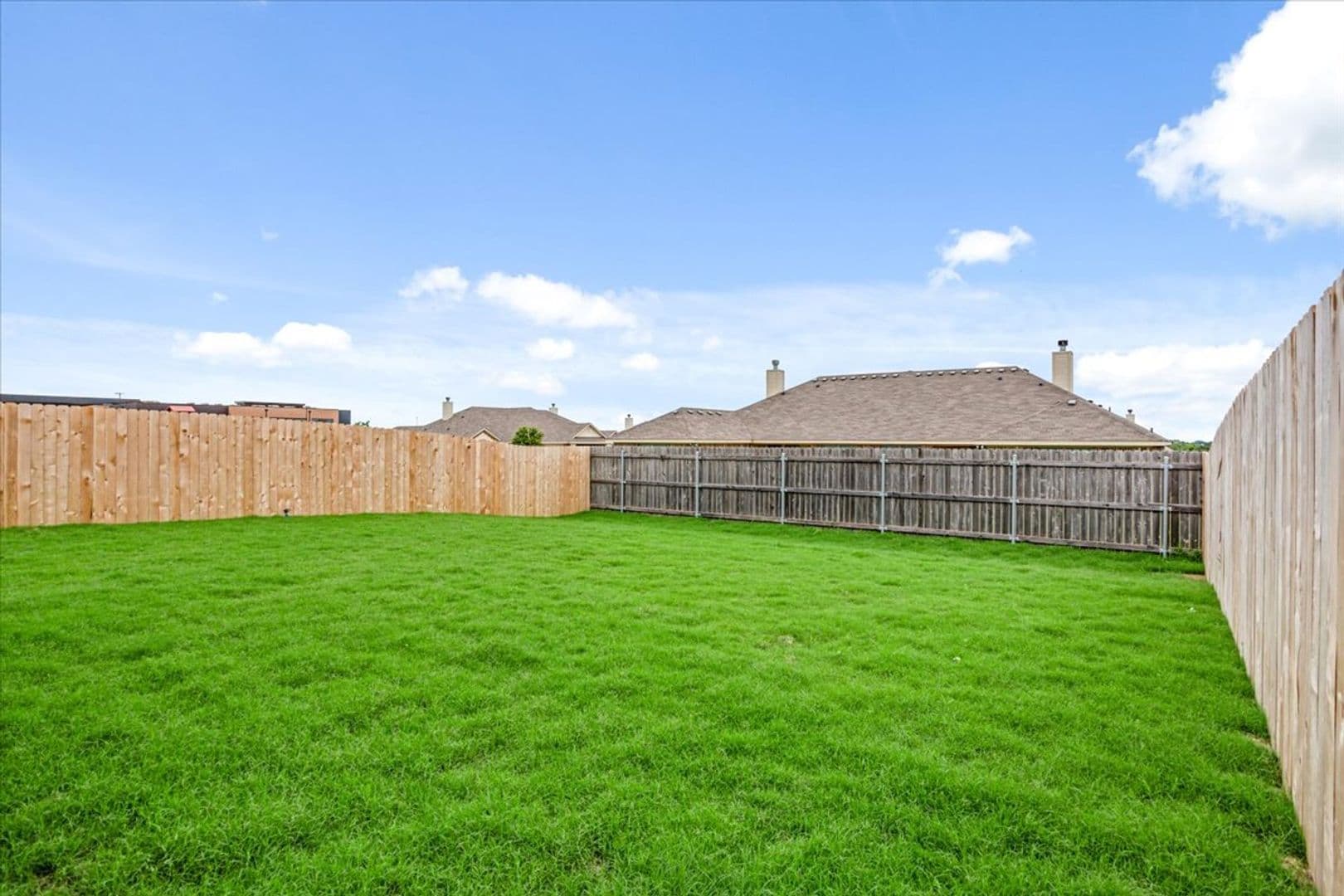 Hewitt House: 614 Hilltop Drive