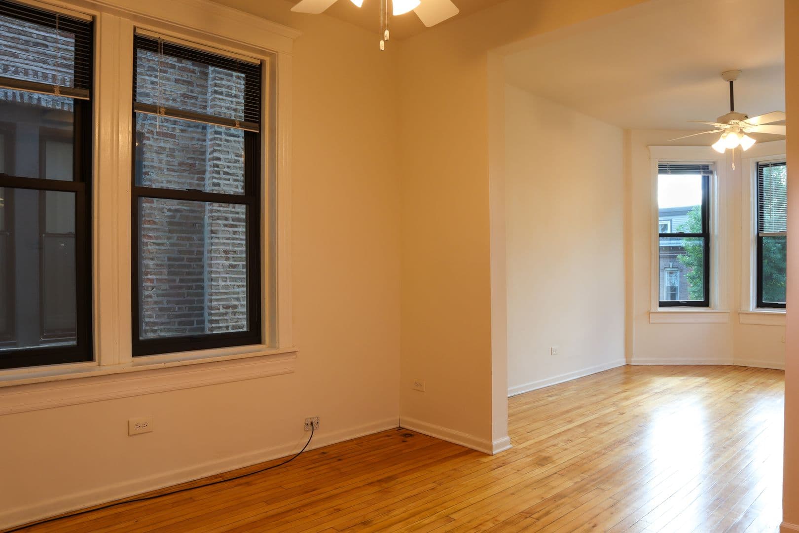 Chicago Apartment: 905 S Claremont