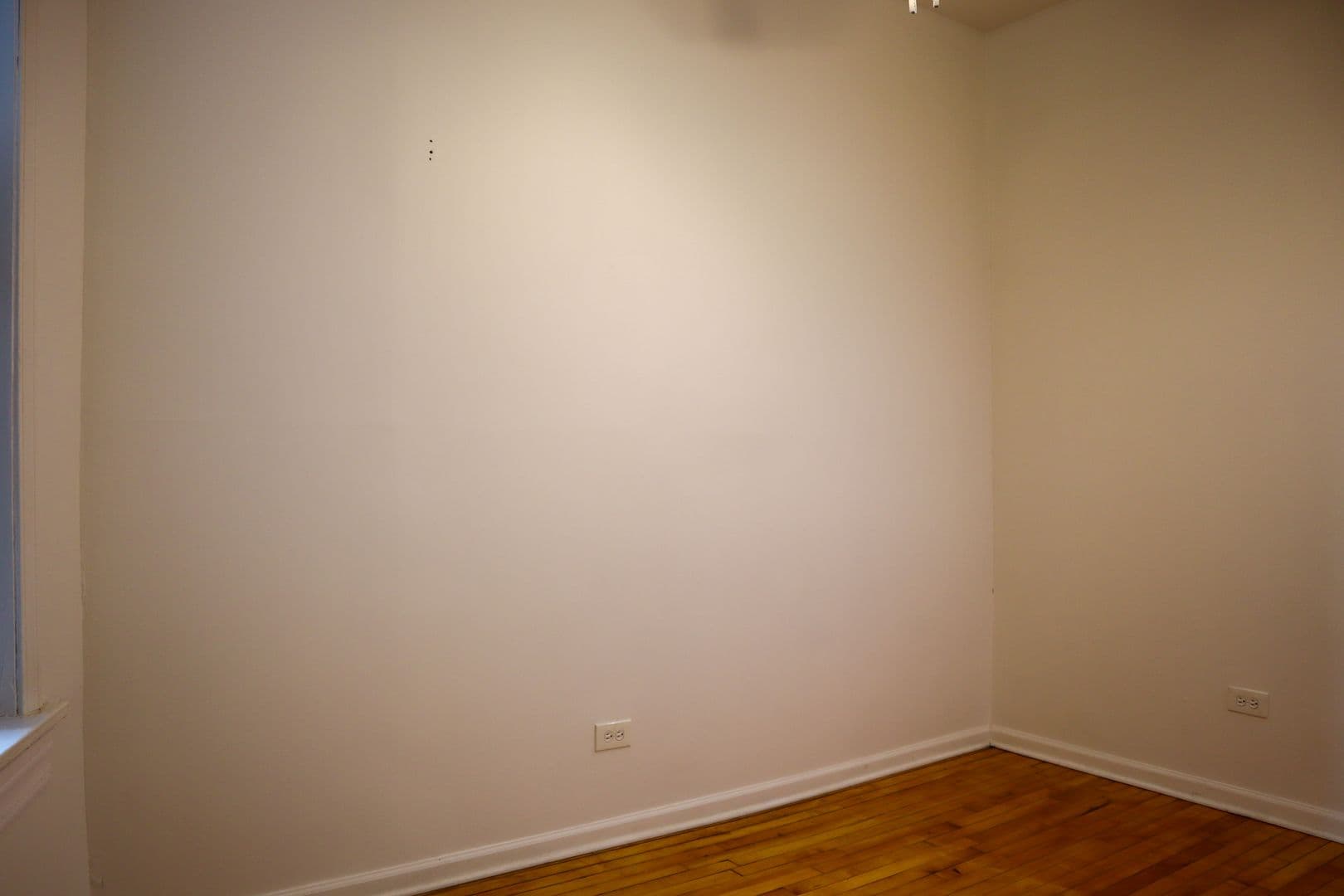 Chicago Apartment: 905 S Claremont