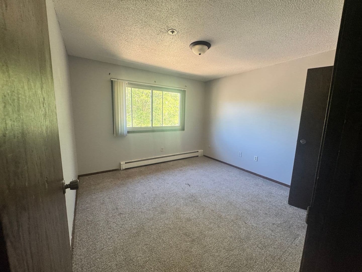 Sioux Falls Apartment: 100 S Prairie Ave 6