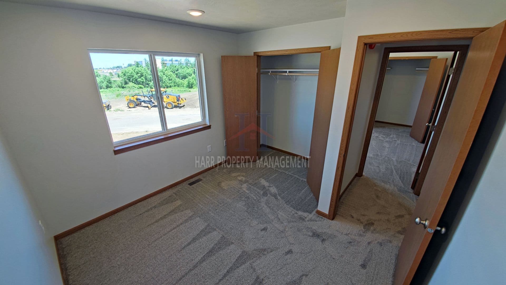 Sioux Falls Apartment: 5700 Hitching Place
