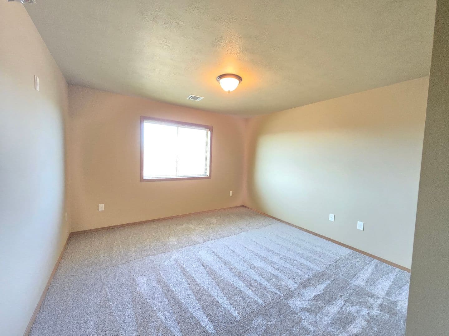 SIOUX FALLS Apartment: 4510 E. 53RD ST.