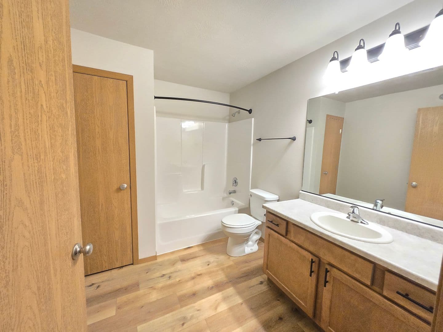 Sioux Falls Apartment: 3600 S. Linedrive Avenue