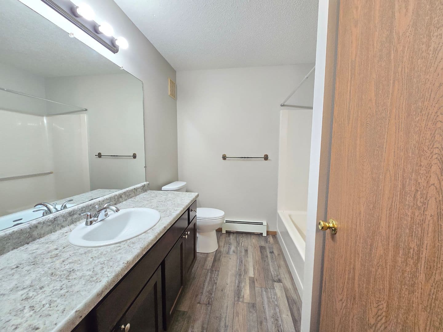 SIOUX FALLS Apartment: 5301 W. 56TH ST.