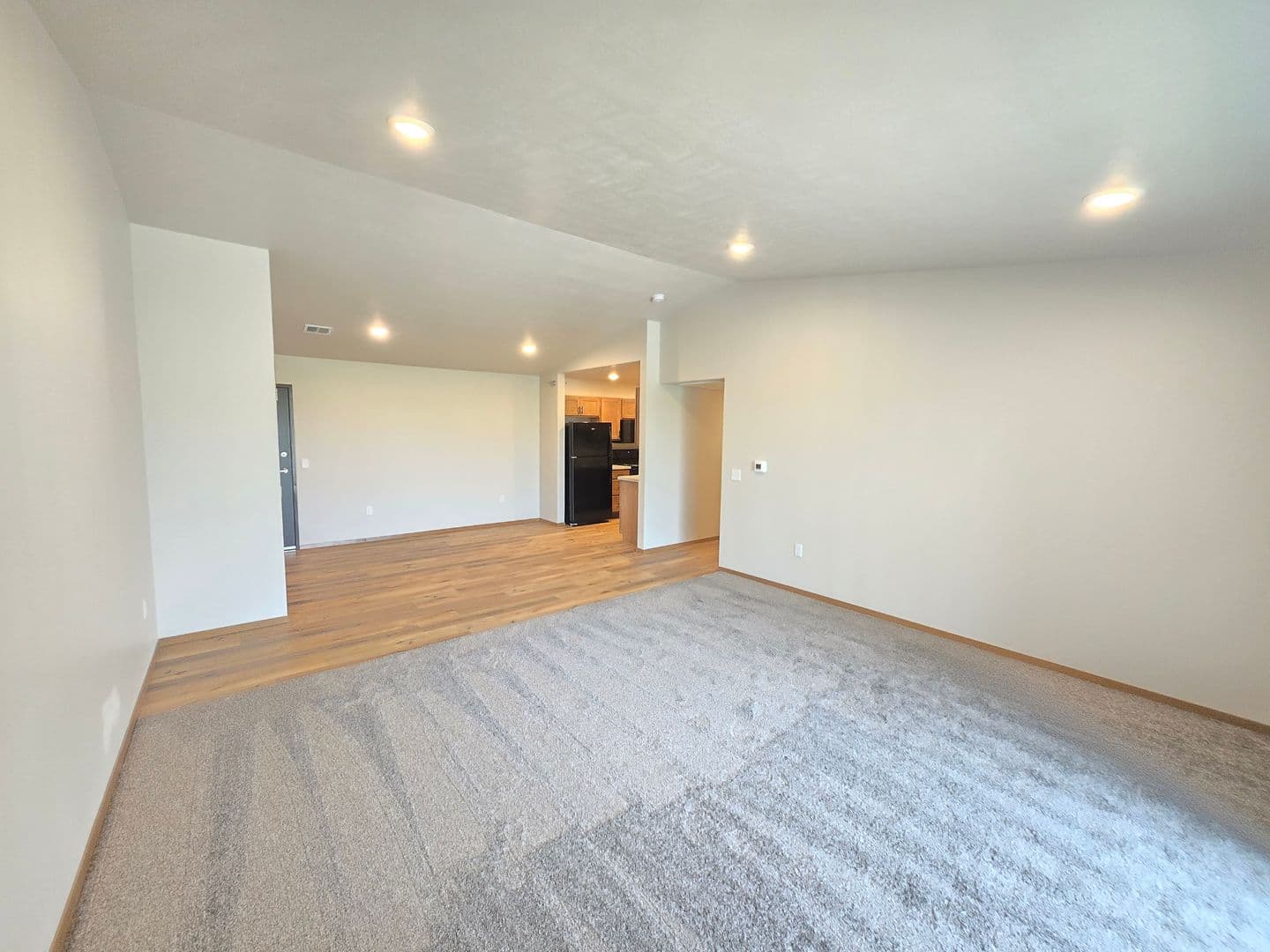 Sioux Falls Apartment: 3600 S. Linedrive Avenue