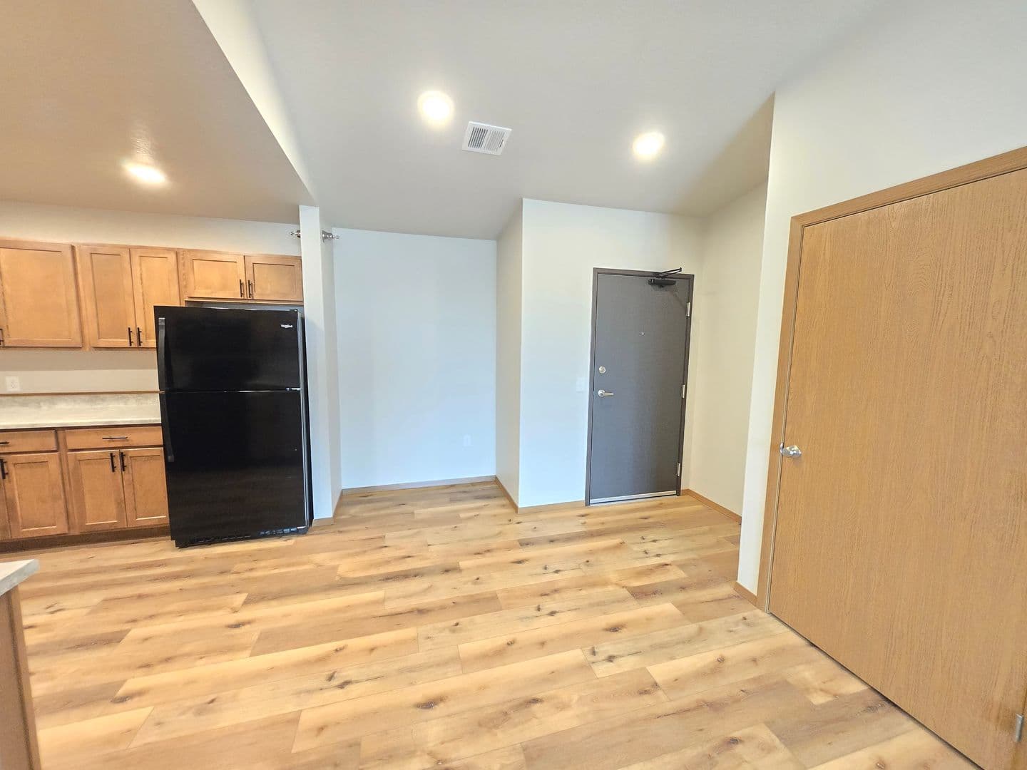 Sioux Falls Apartment: 3600 S. Linedrive Avenue