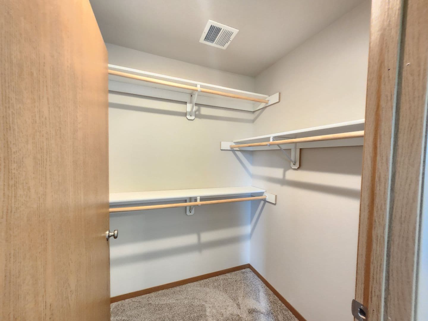 Sioux Falls Apartment: 3600 S. Linedrive Avenue