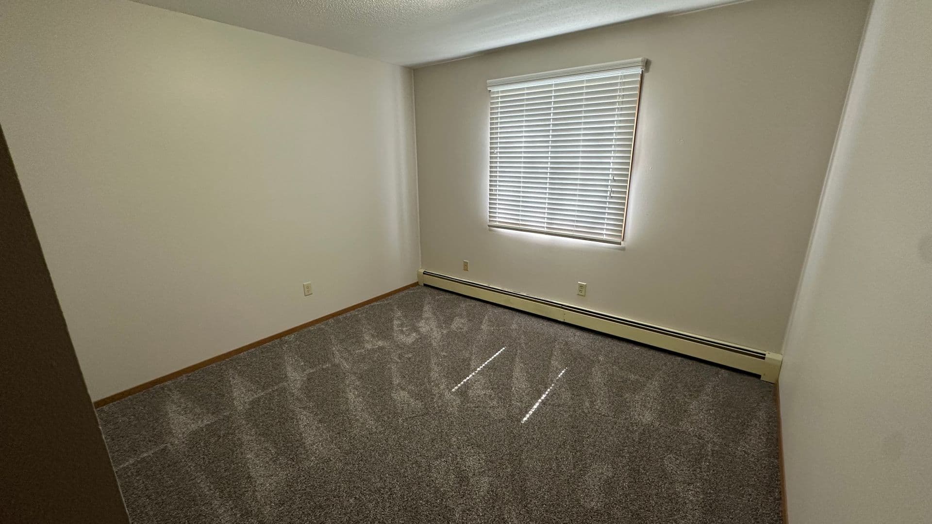 SIOUX FALLS Apartment: 2300 SOUTH SYCAMORE