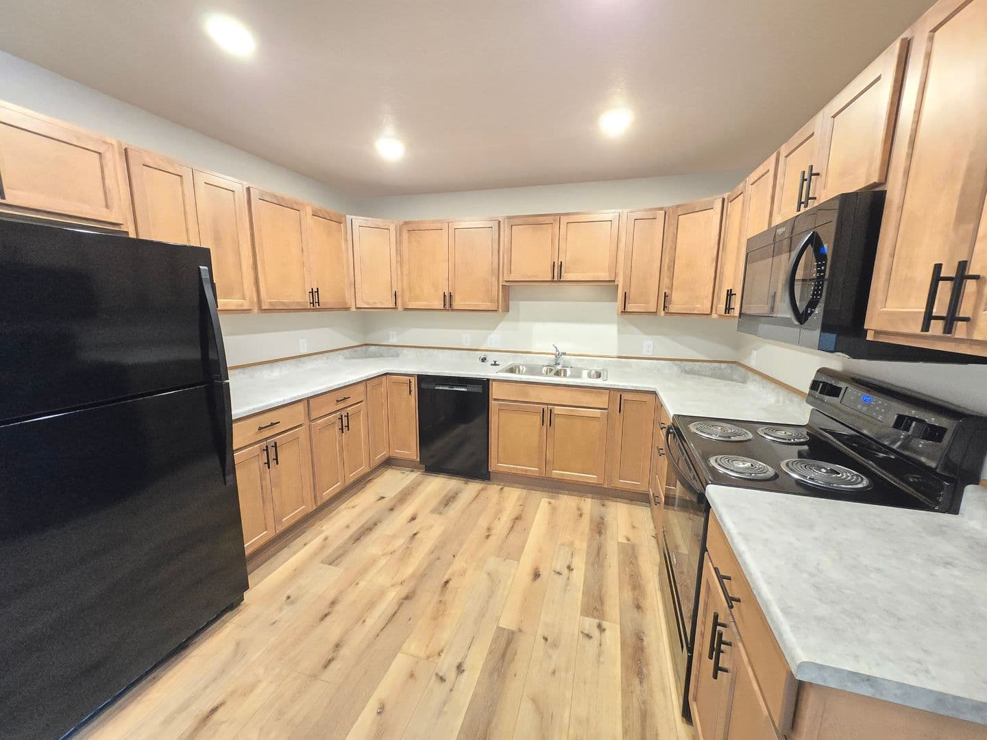 Sioux Falls Apartment: 3600 S. Linedrive Avenue