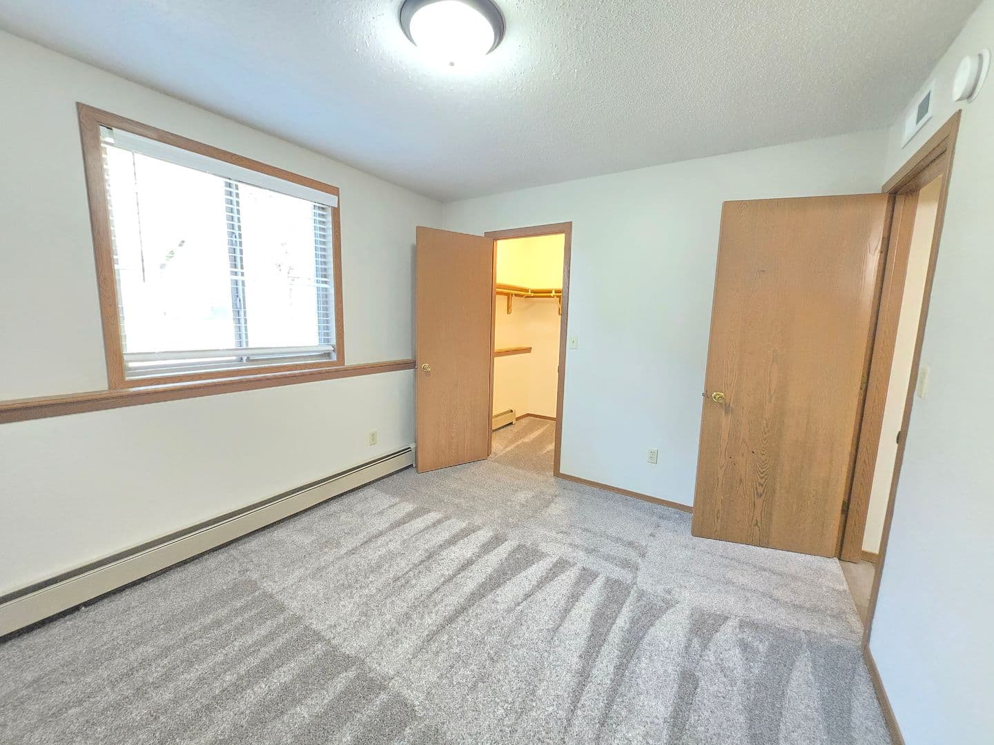 SIOUX FALLS Apartment: 5301 W. 56TH ST.