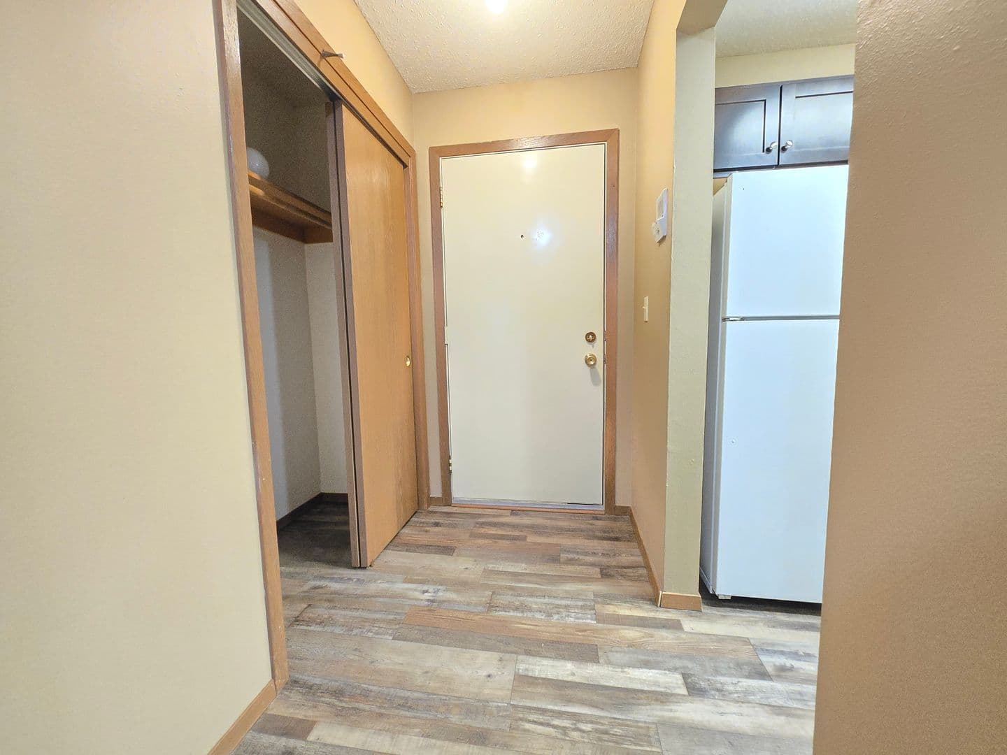 SIOUX FALLS Apartment: 2300 SOUTH SYCAMORE