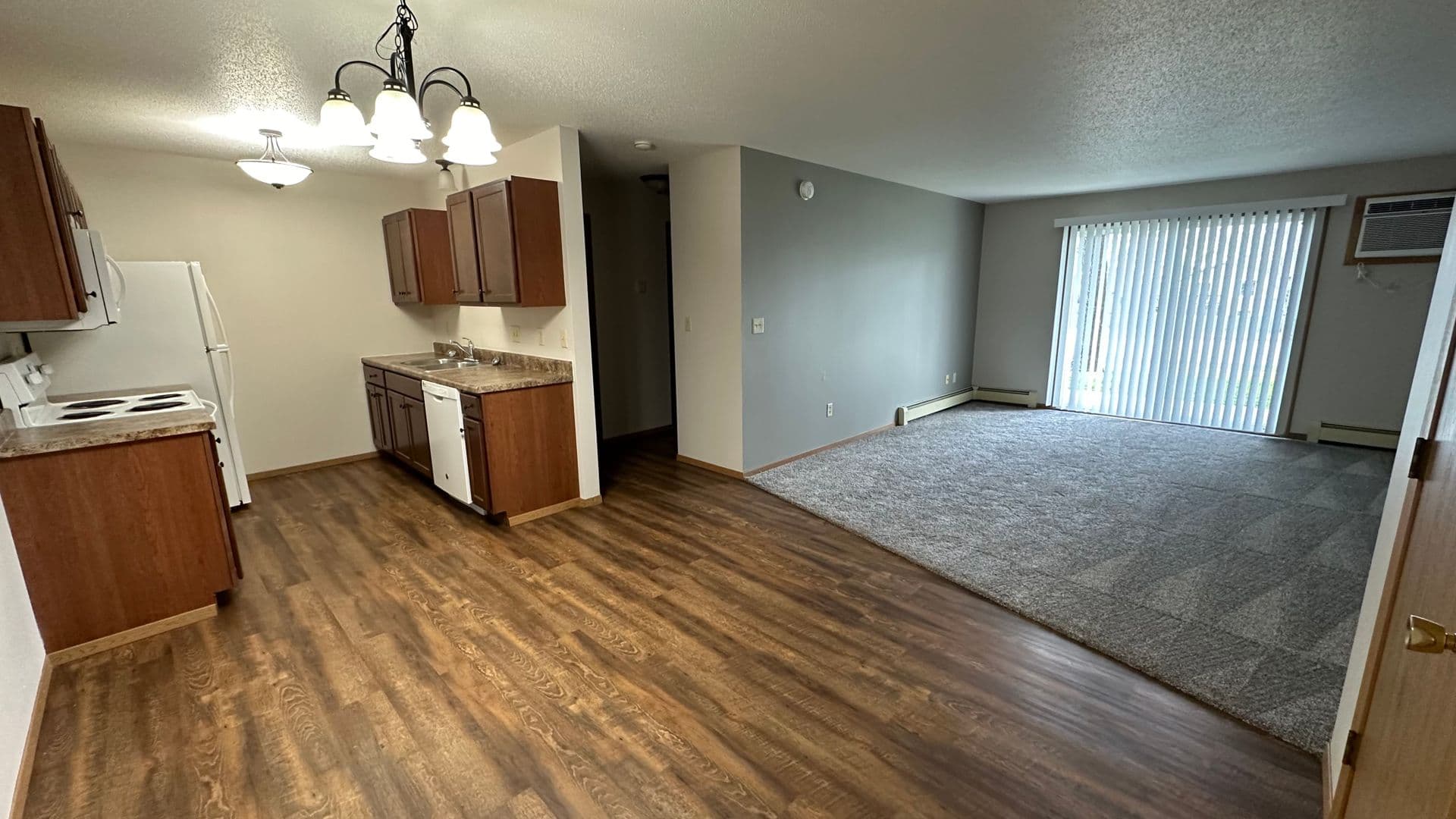 SIOUX FALLS Apartment: 2300 SOUTH SYCAMORE