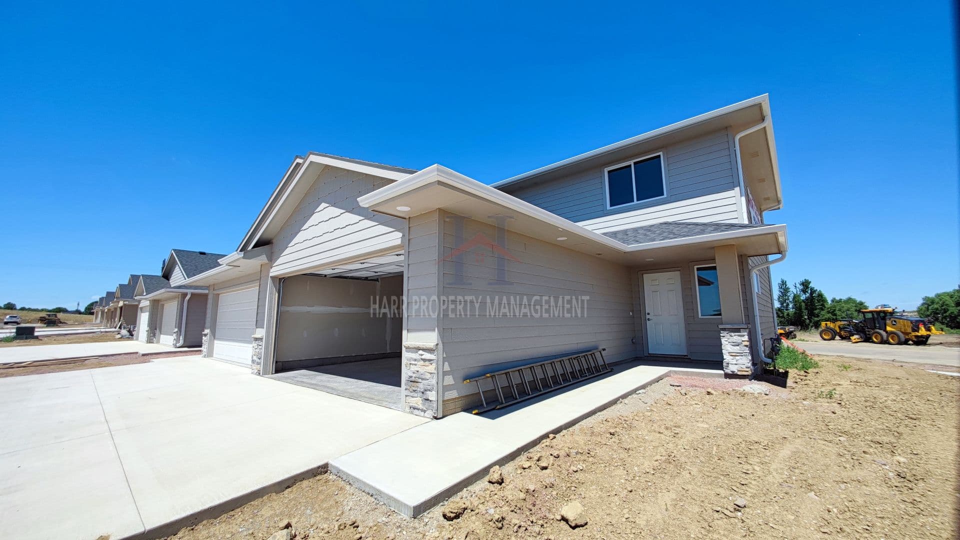 Sioux Falls Apartment: 5700 Hitching Place