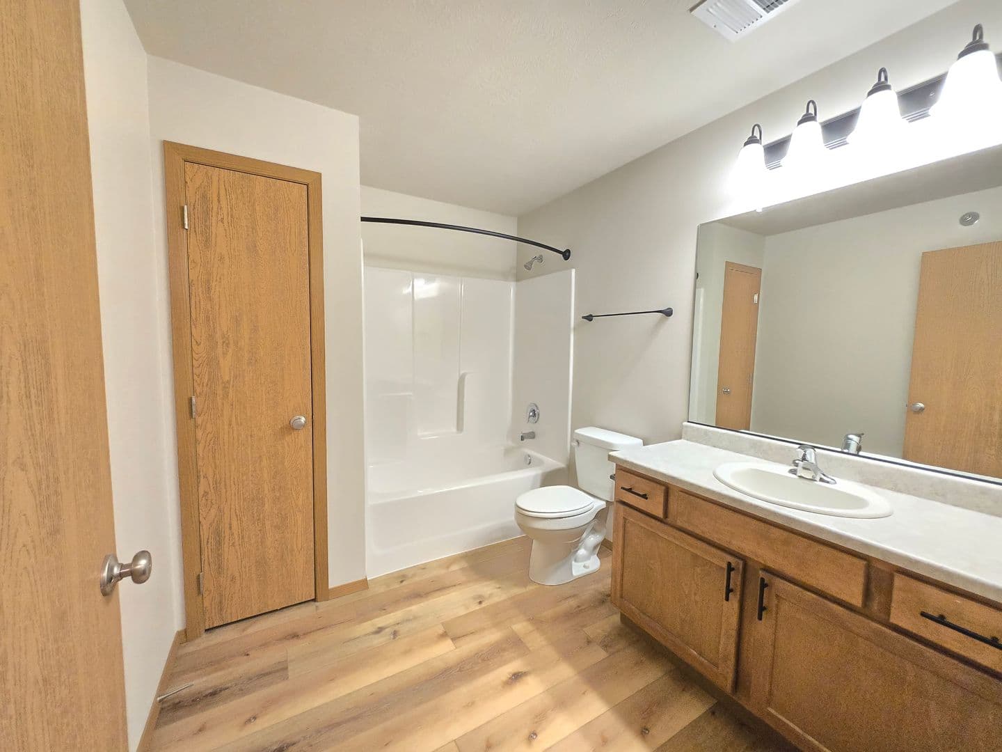 Sioux Falls Apartment: 3600 S. Linedrive Avenue
