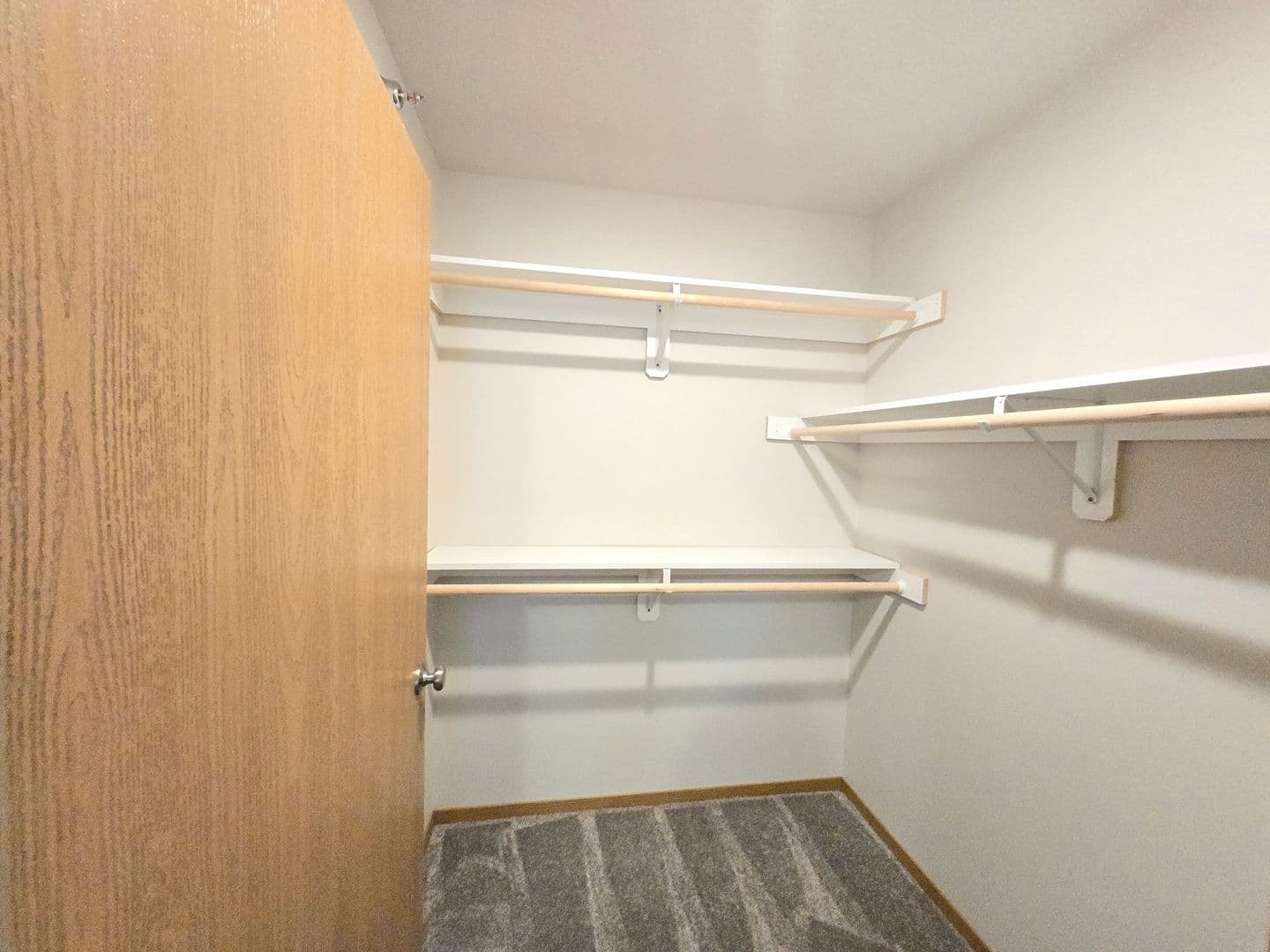 Sioux Falls Apartment: 3600 S. Linedrive Avenue