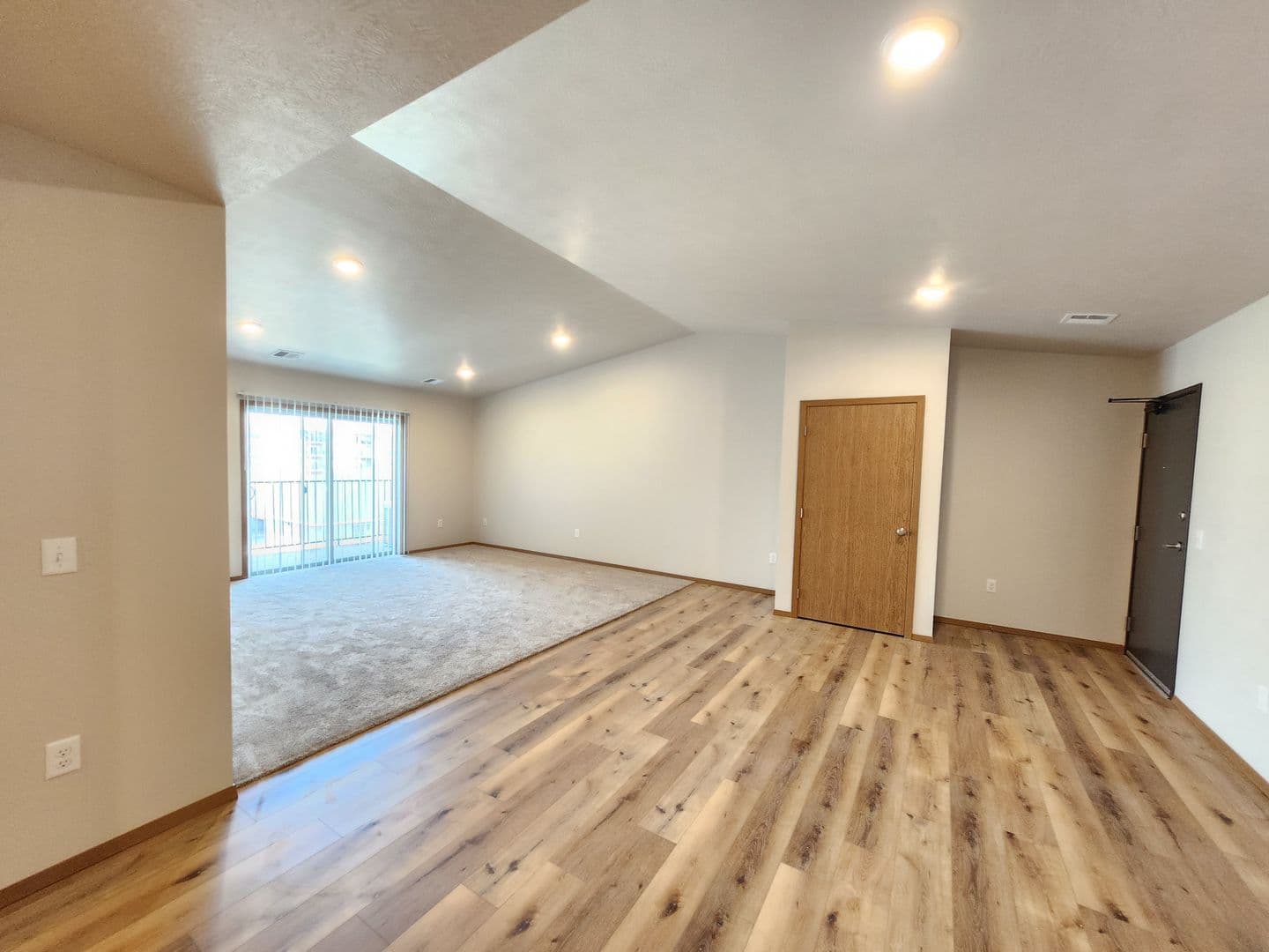 Sioux Falls Apartment: 3600 S. Linedrive Avenue