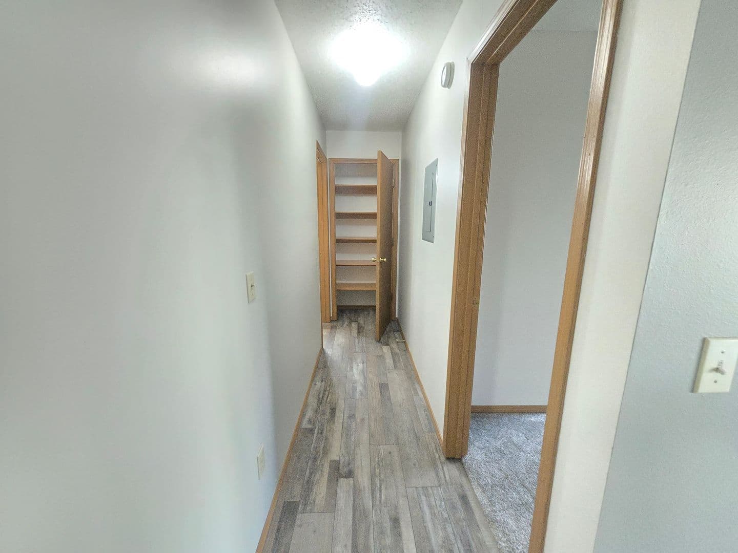 SIOUX FALLS Apartment: 4500 EAST 33RD St