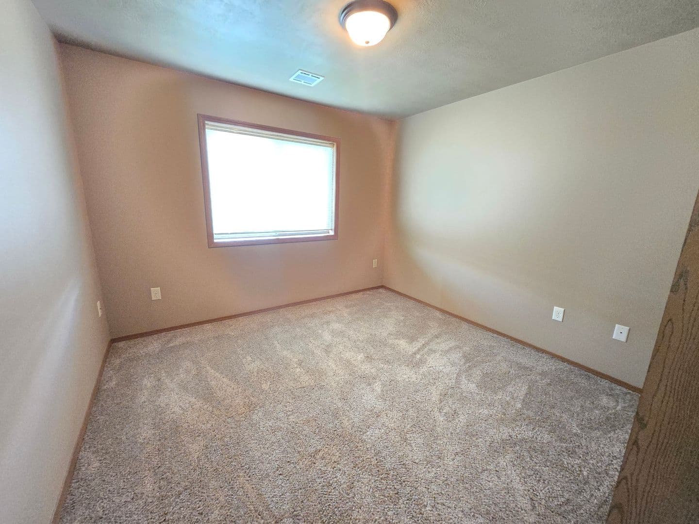 SIOUX FALLS Apartment: 4520 E. 53RD ST.